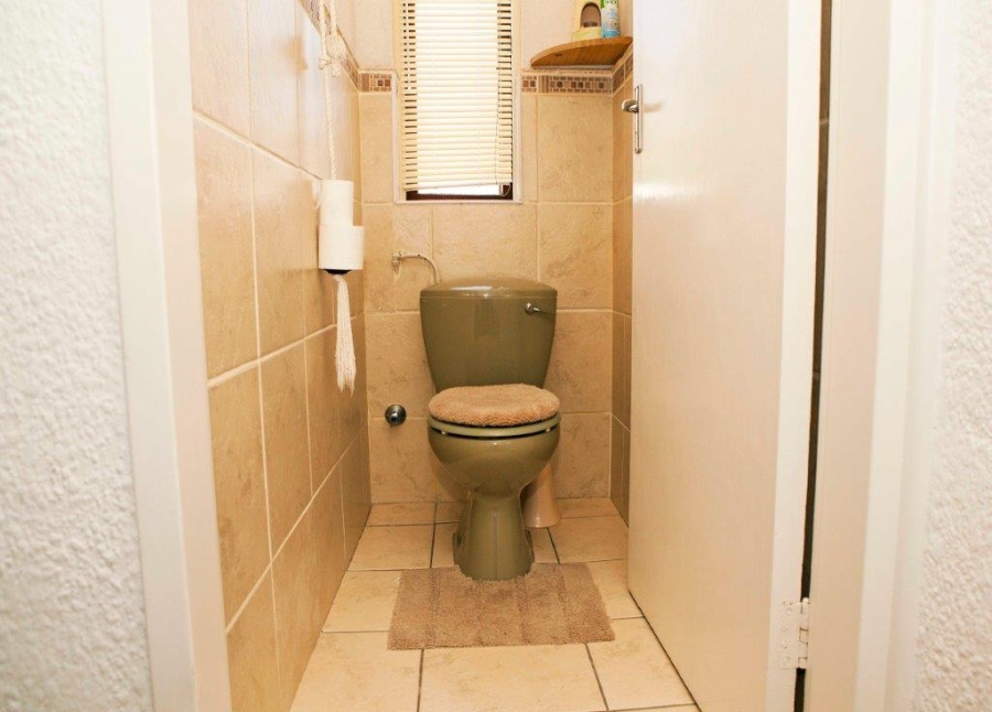 8 Bedroom Property for Sale in Fish Hoek Western Cape